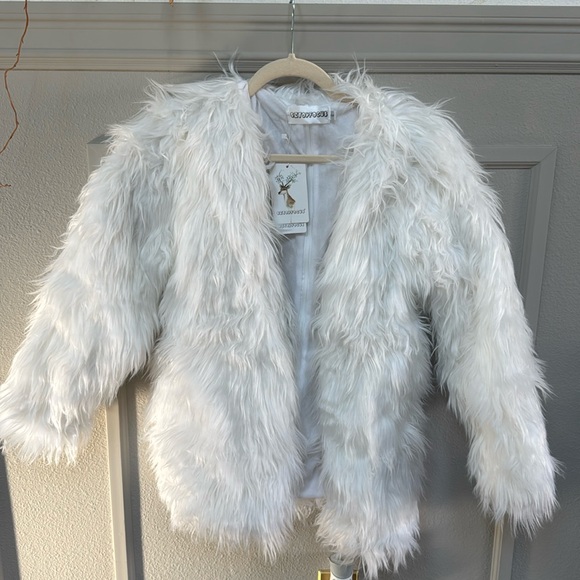 Light up white faux fur coat - Picture 4 of 7